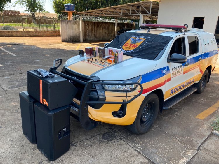 POLICIA MILITAR RODOVIARIA APREENDE MERCADORIAS CONTRABANDEADAS AVALIADAS EM MAIS DE R$ 25 MIL
