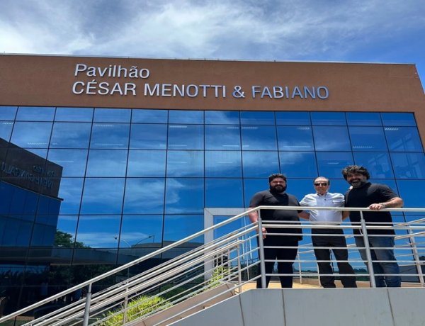 Dupla Cesar Menotti e Fabiano destina para sempre caches da Festa do Peao ao Hospital de Amor de Barretos